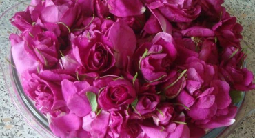 10 Receptů na domácí džem z okvětních lístků růže